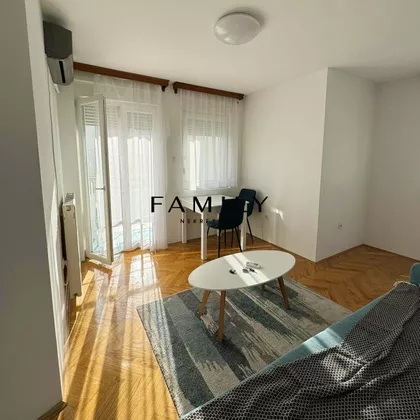 Aranj Janoša | 4zida.rs