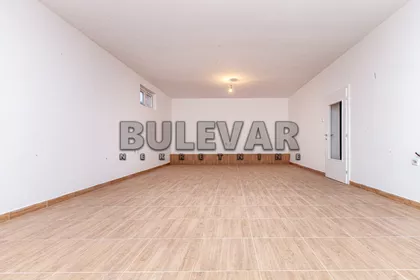 Donjovrežinska | 4zida.rs