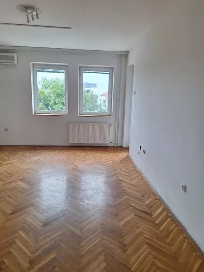 Žitni Trg | 4zida.rs