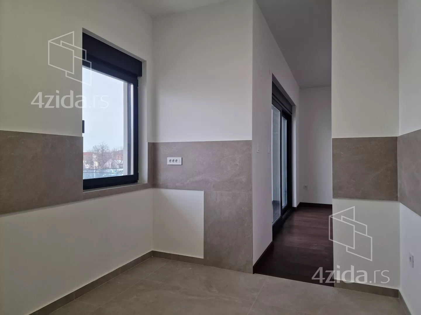 Petosoban stan | 4zida