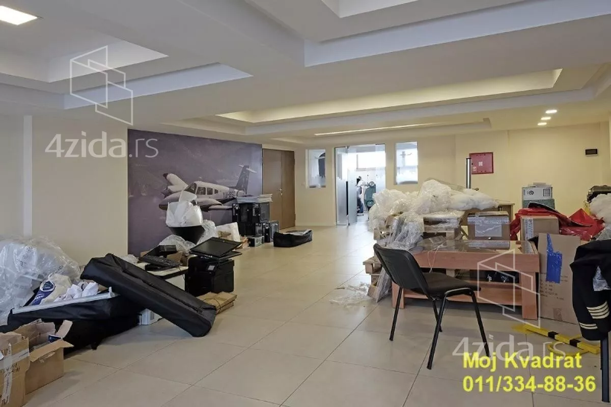 Poslovni prostor | 4zida