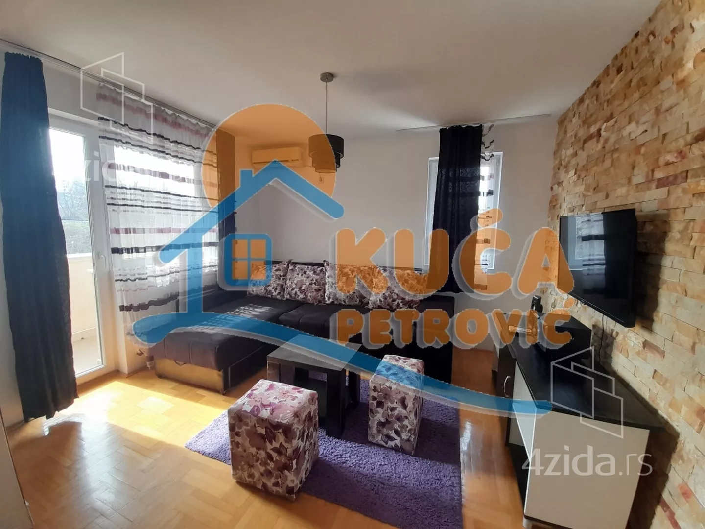 Jednoiposoban stan | 4zida