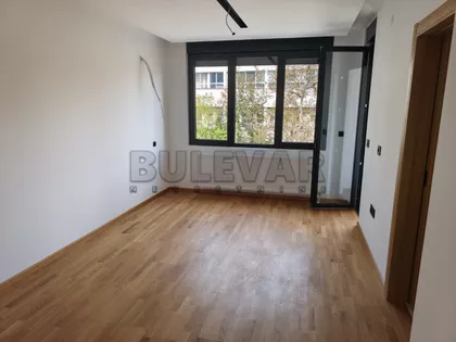 Cara Dušana | 4zida.rs