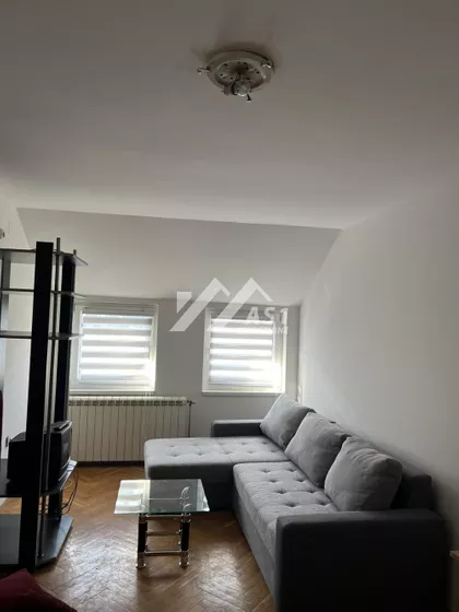 Petra Drapšina | 4zida.rs