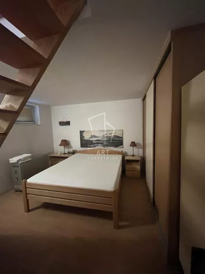 Varvarinska | 4zida.rs