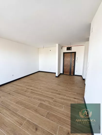 Novi Banovci | 4zida.rs
