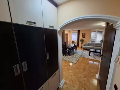 Ismeta Mujezinovića | 4zida.rs