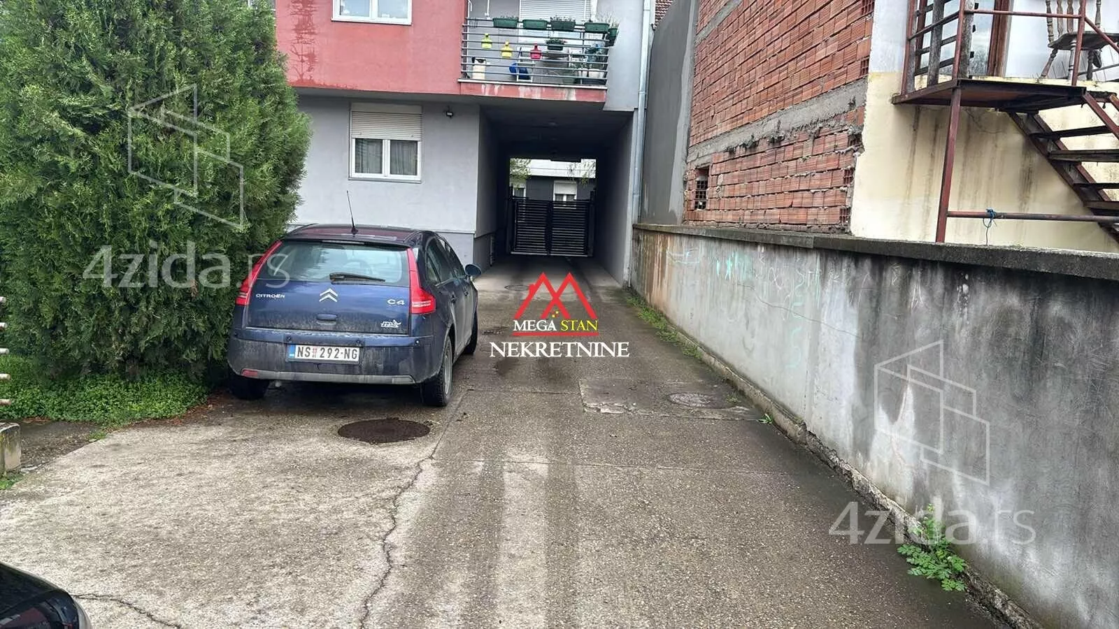 Garaža | 4zida