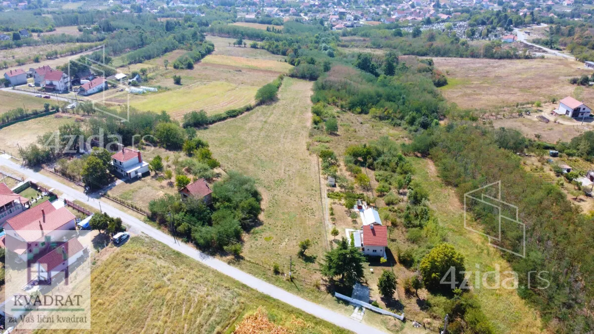 Plac | 4zida