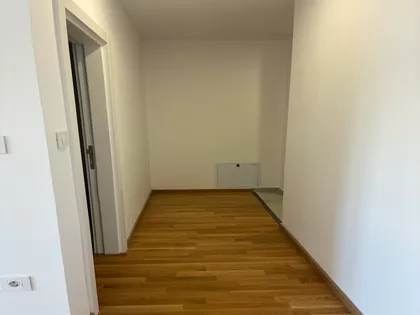 Zlatarićeva | 4zida.rs