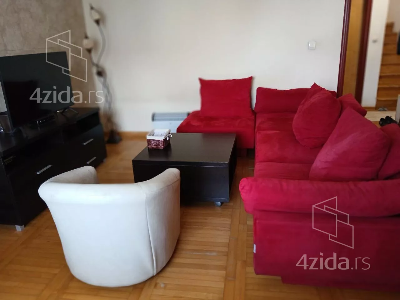 Petosoban stan | 4zida