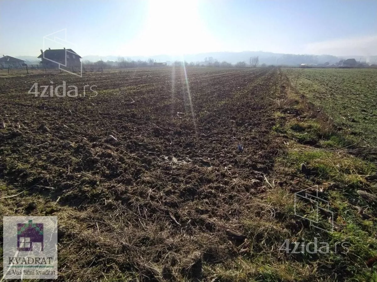 Plac | 4zida