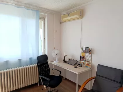 Trg Jakaba i Komora | 4zida.rs