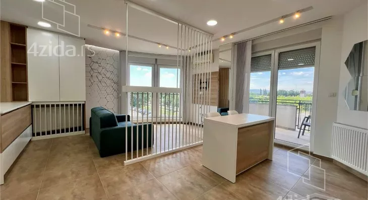 Petosoban stan | 4zida