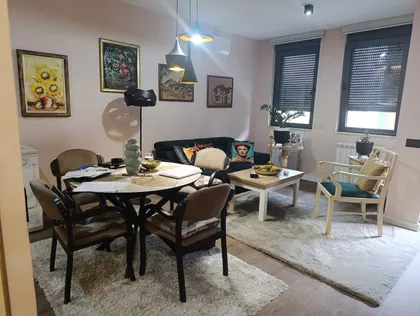 Prvomajska | 4zida.rs