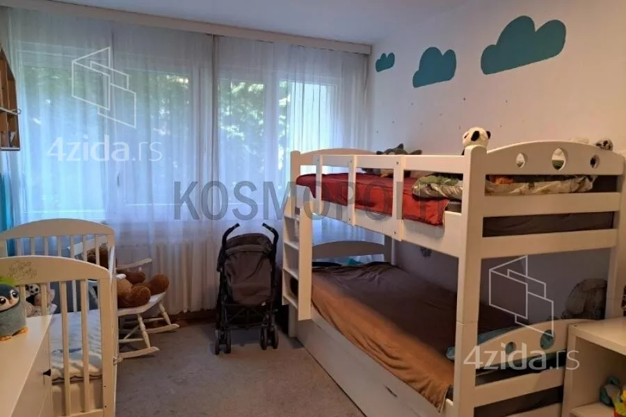 Troiposoban stan | 4zida