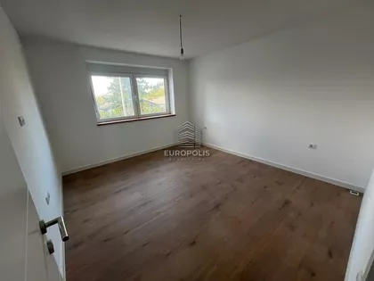 Izletnička | 4zida.rs