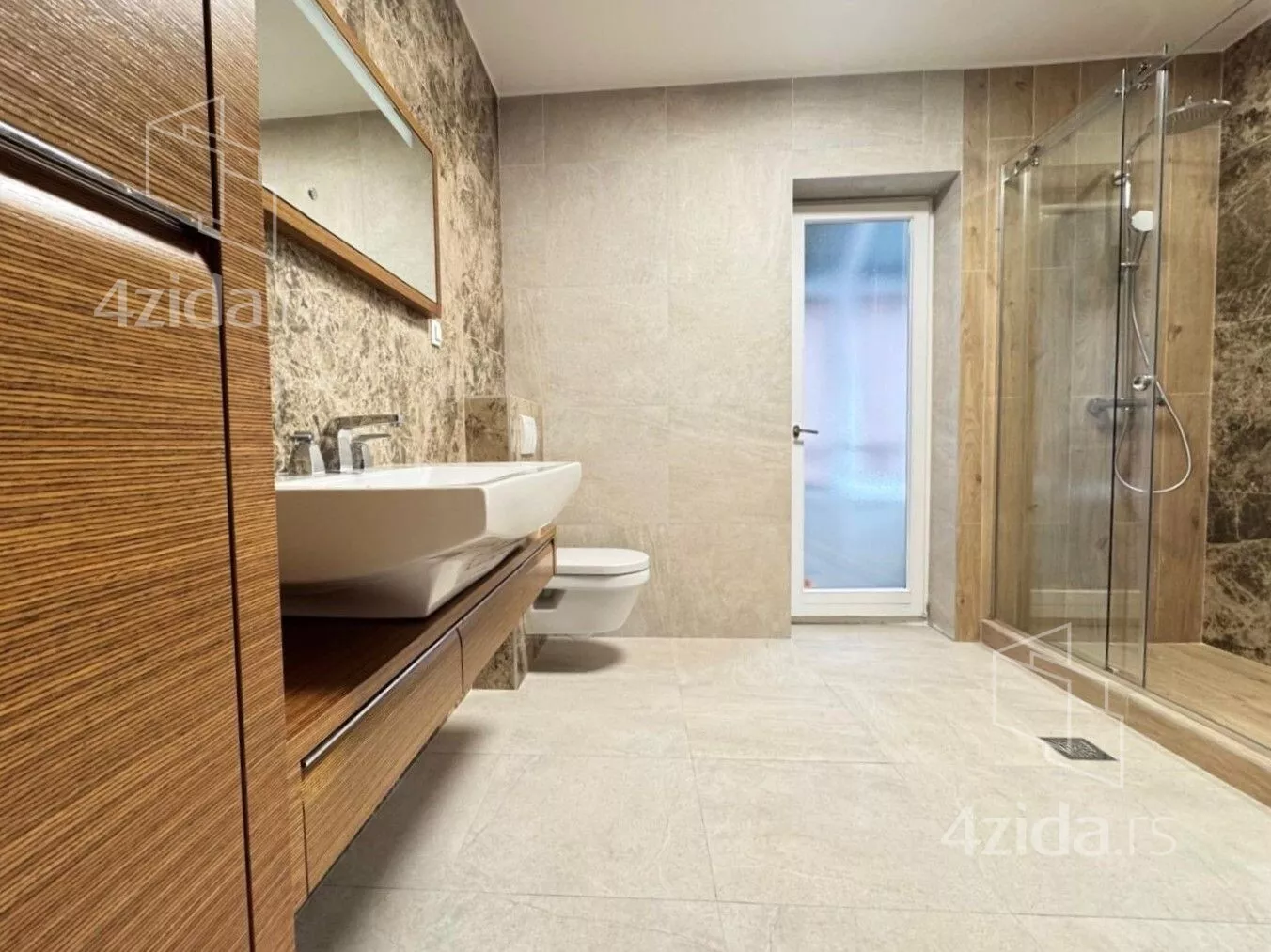 Petosoban stan | 4zida