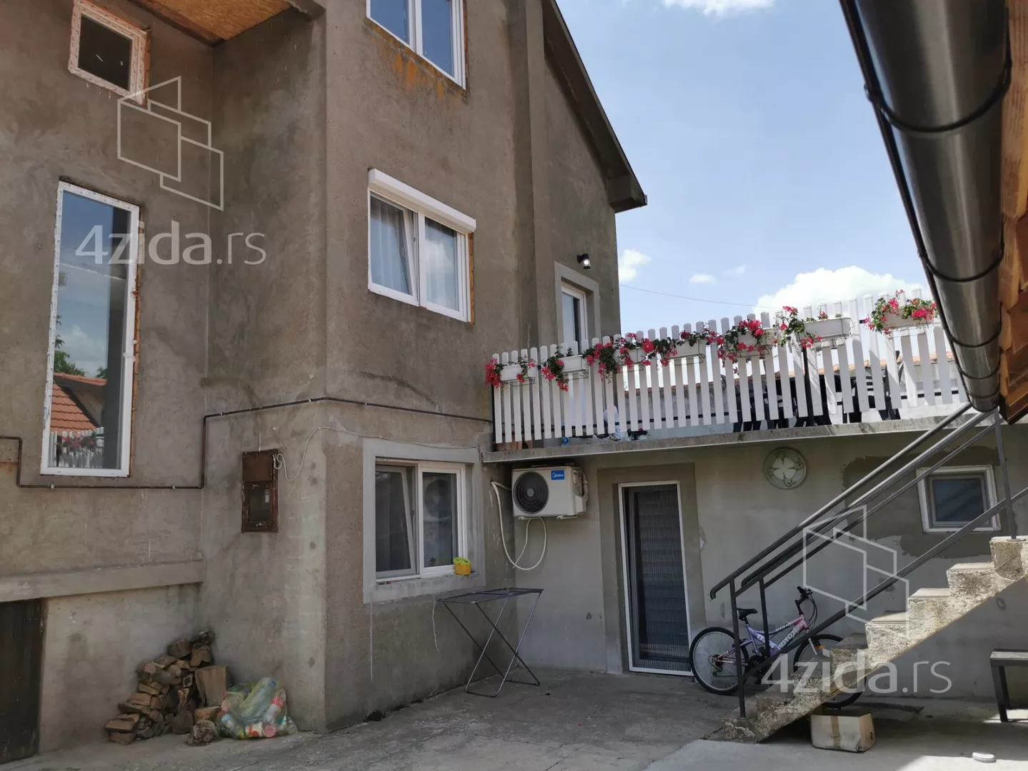 5-etažna kuća | 4zida