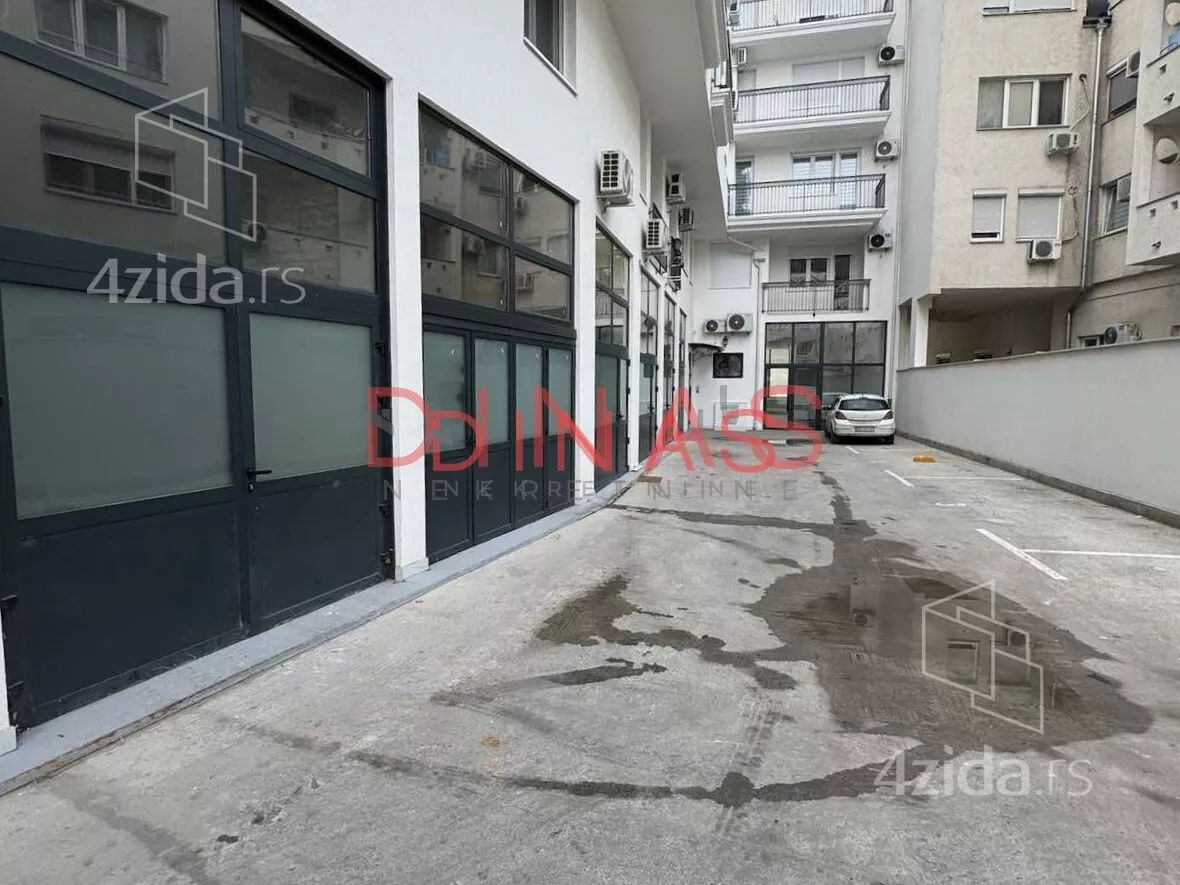 Poslovni prostor | 4zida