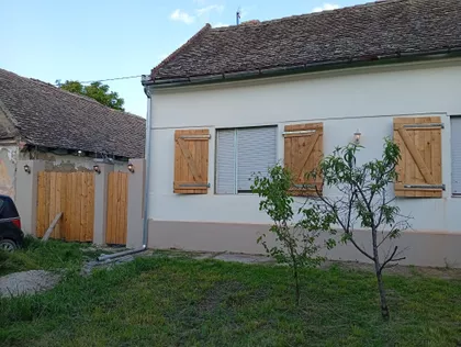 Ive Lole Ribara 83 | 4zida.rs