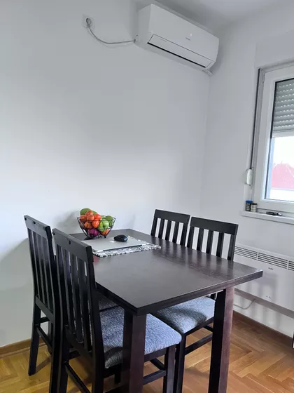 Surčinska 225B | 4zida.rs