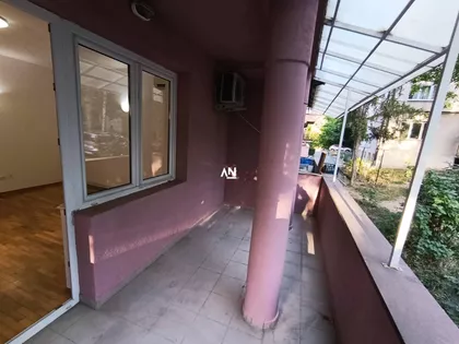 Kronštatska | 4zida.rs