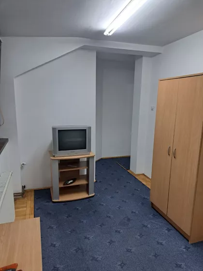 Trg Pavla Stojkovića | 4zida.rs