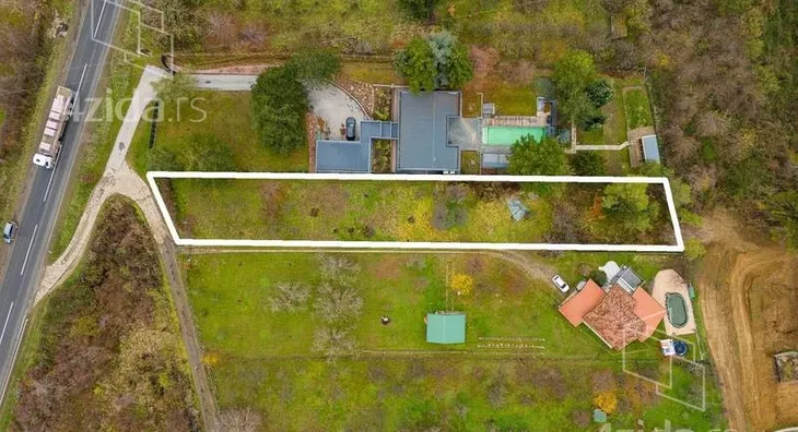 Građevinsko zemljište | 4zida