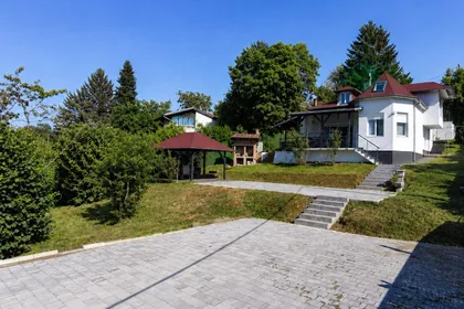 Popovica | 4zida.rs