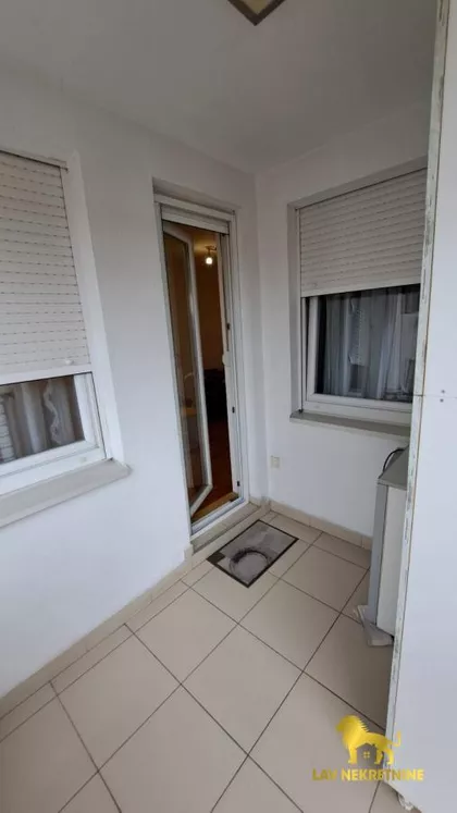 RUMENAČKA | 4zida.rs