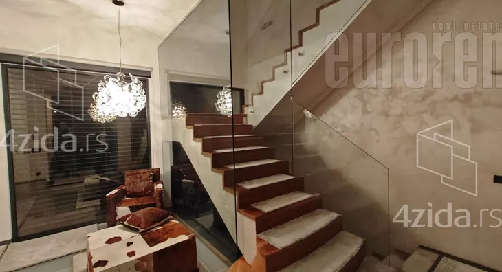 4-etažna kuća | 4zida