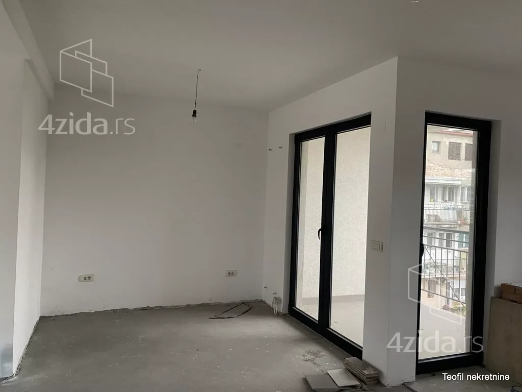 Petosoban stan | 4zida