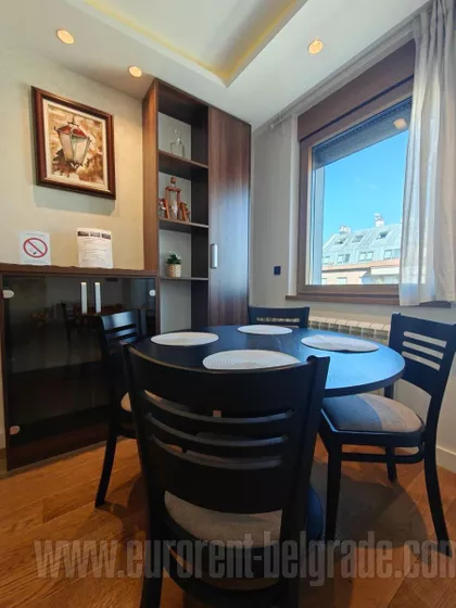 KAPIJE VRAČARA | 4zida.rs