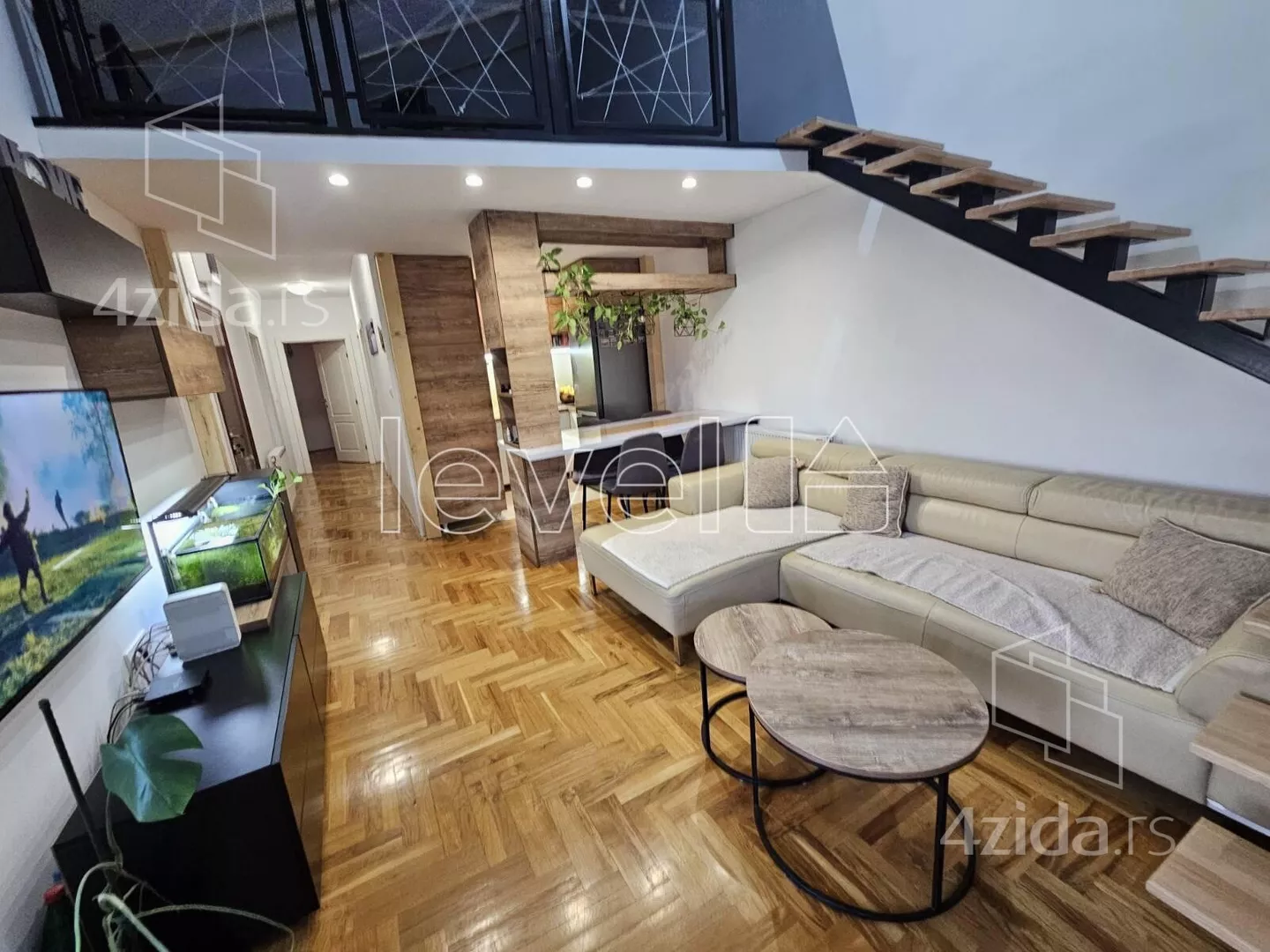 Troiposoban stan | 4zida