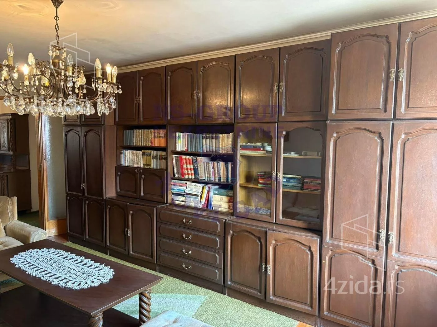 Petosoban stan | 4zida