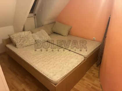 Trg Pavla Stojkovića | 4zida.rs