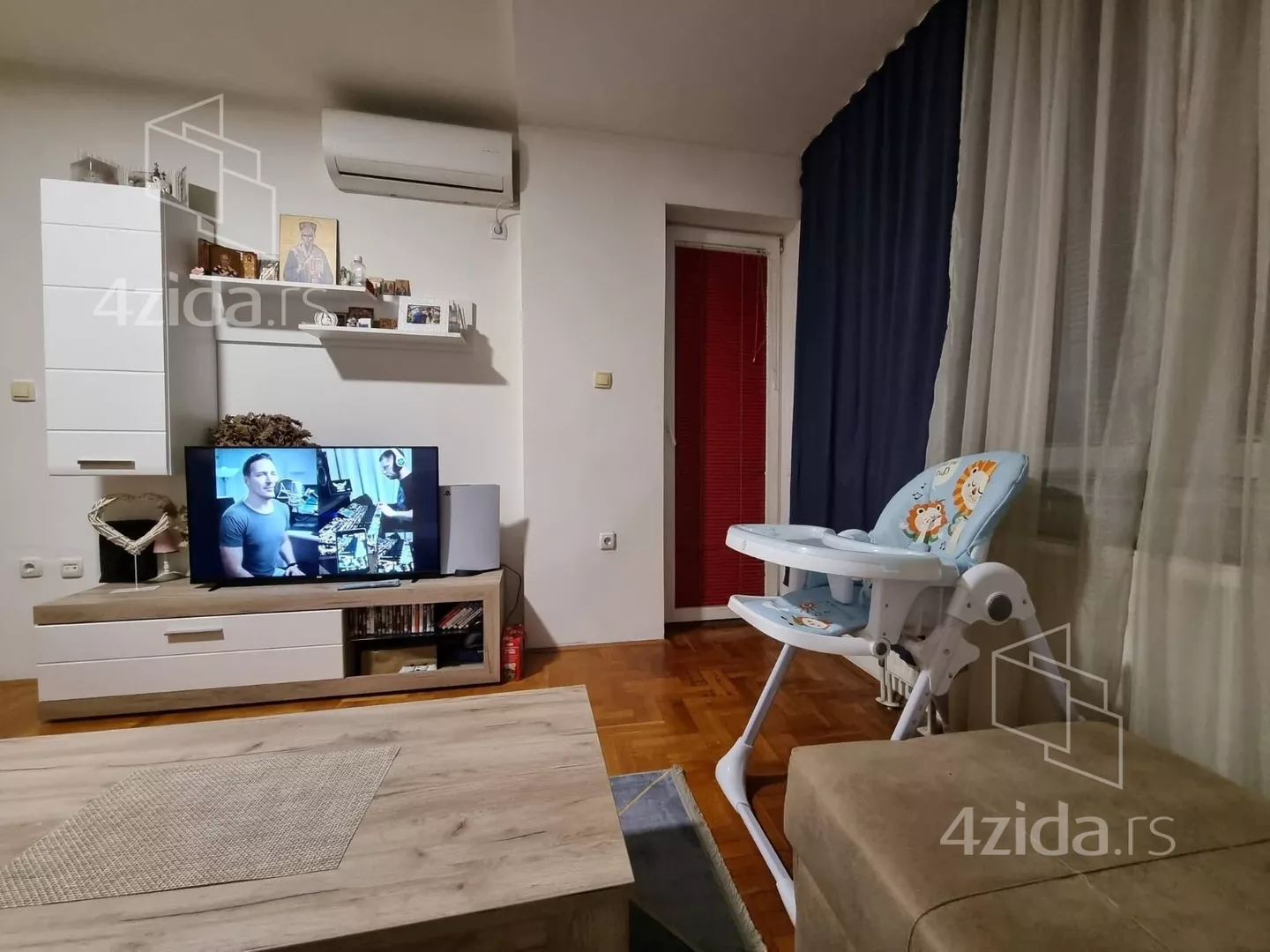 Jednoiposoban stan | 4zida