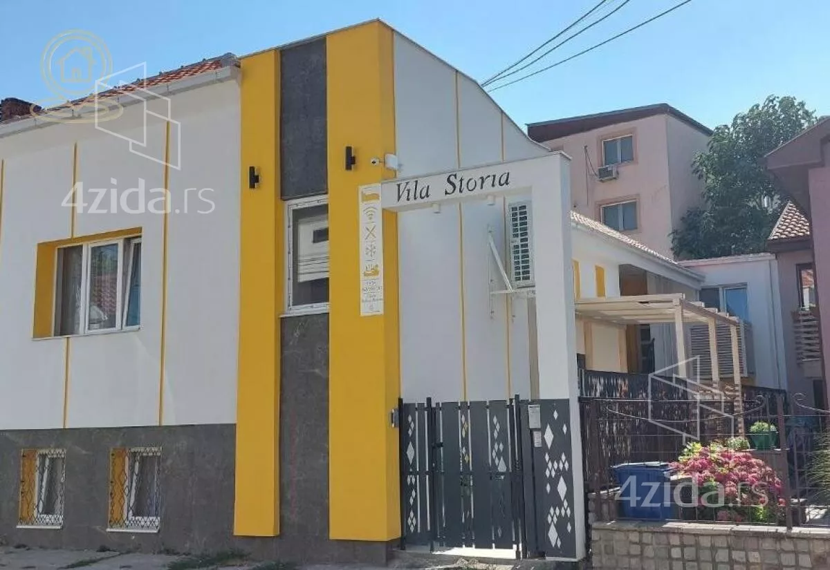 Poslovna zgrada | 4zida