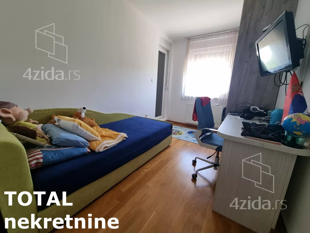 Troiposoban stan | 4zida