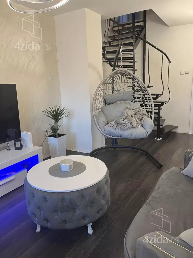 Četvoroiposoban stan | 4zida