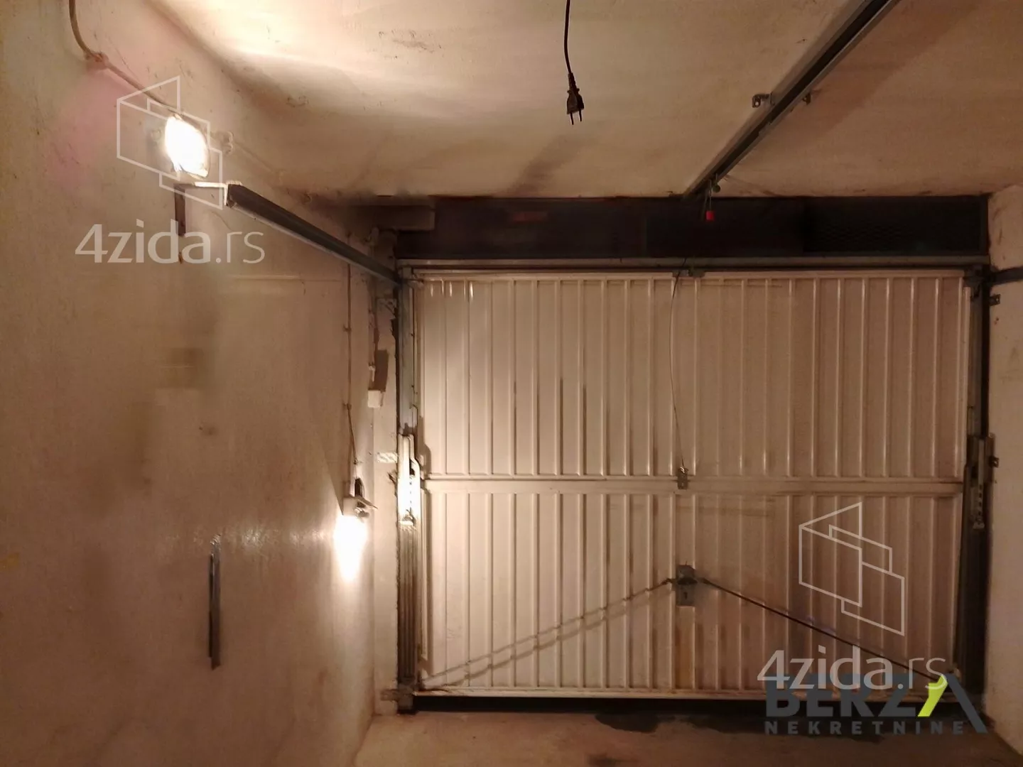 Garaža | 4zida