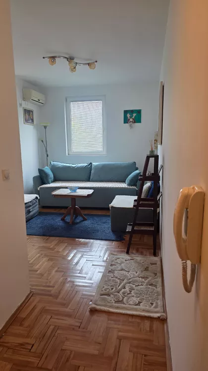 Milovana Vidakovića 13 | 4zida.rs