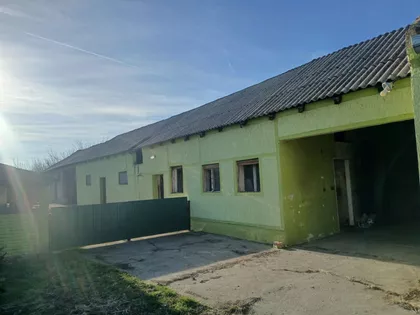 Vojvođanska | 4zida.rs