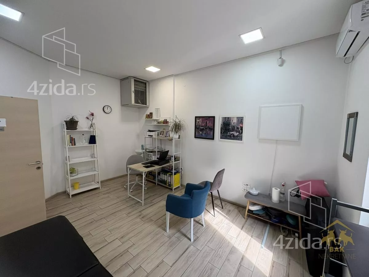 Poslovni prostor | 4zida