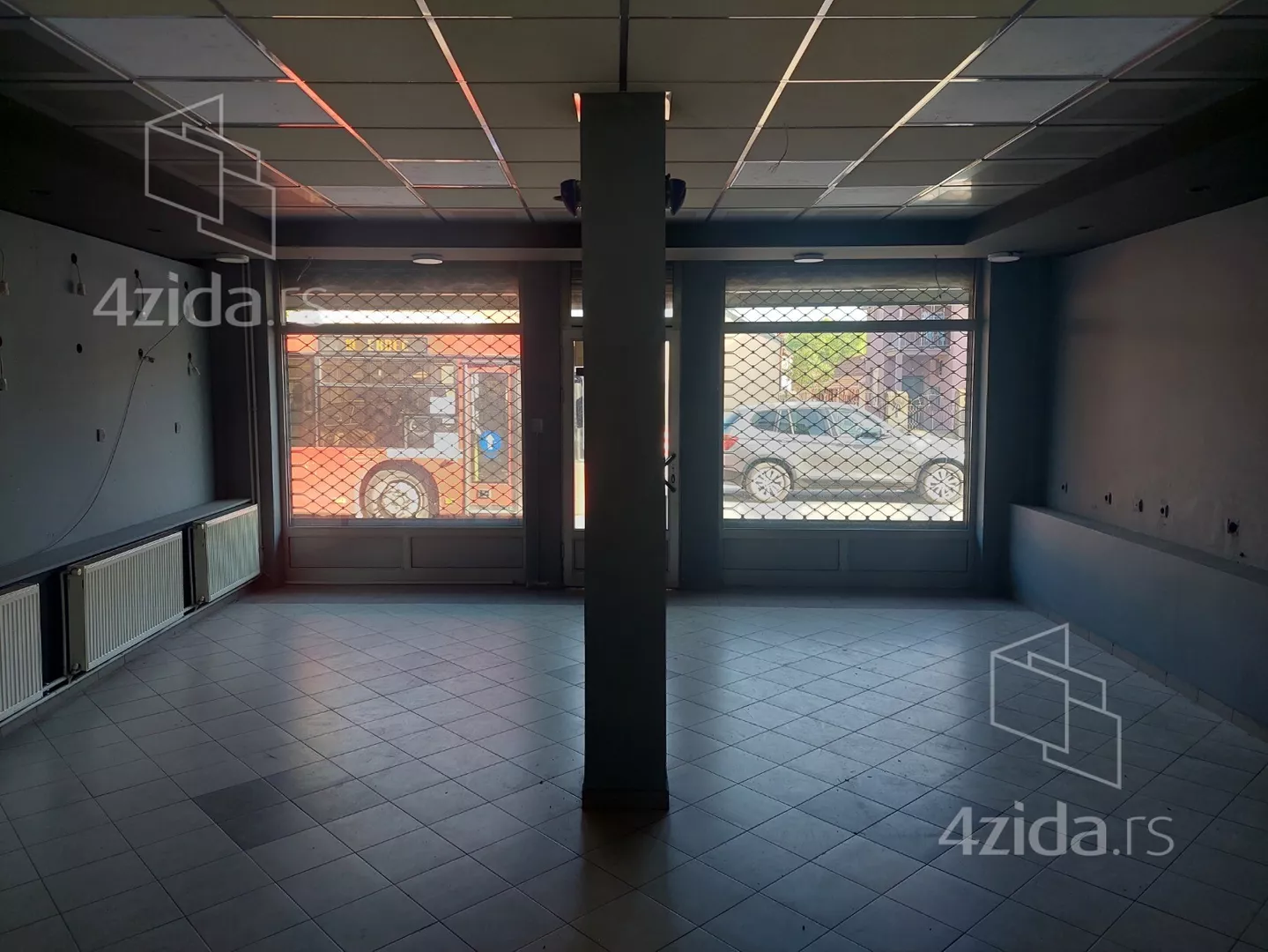 Poslovni prostor | 4zida