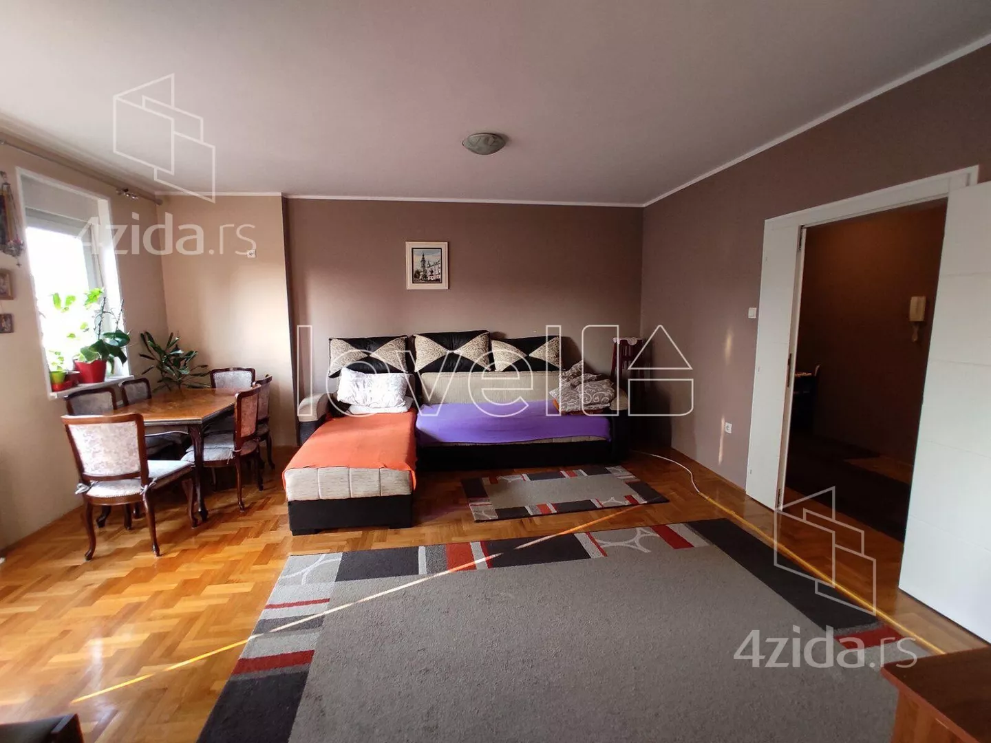 Troiposoban stan | 4zida