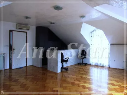 Karađorđev Trg | 4zida.rs
