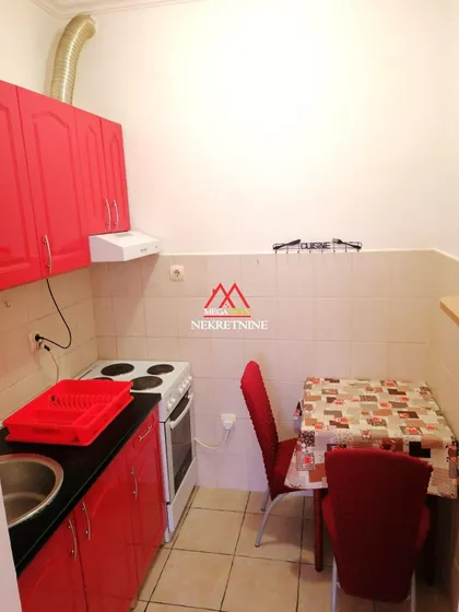 Valentina Vodnika | 4zida.rs