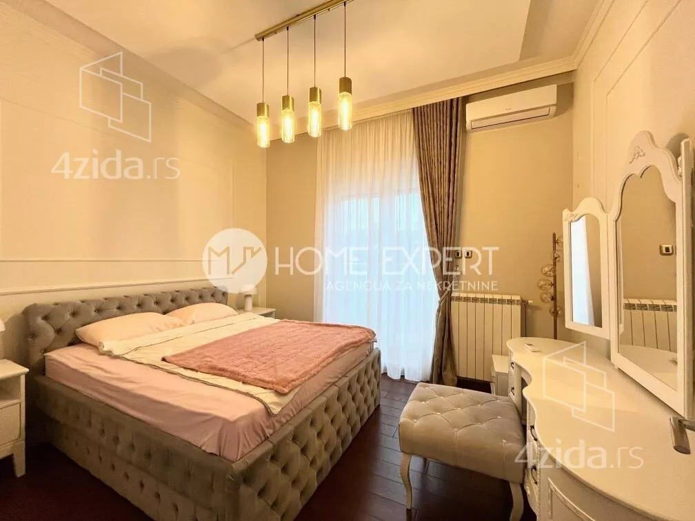 Petosoban stan | 4zida